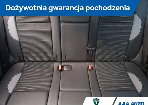 Peugeot 2008 cena 52000 przebieg: 79507, rok produkcji 2016 z Łomża małe 232